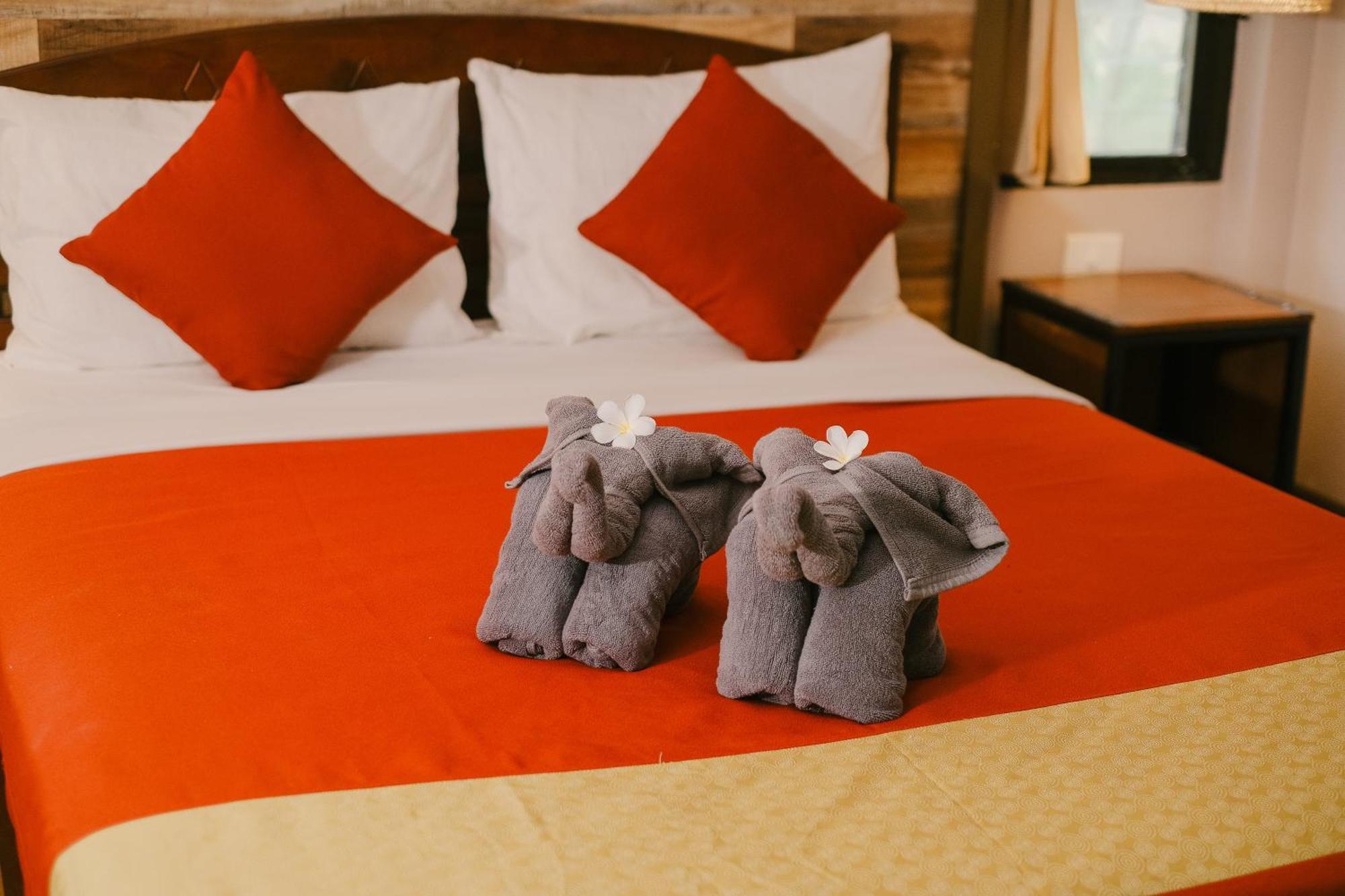 Joy Bungalow Resort And Restaurant Koh Jum Buitenkant foto