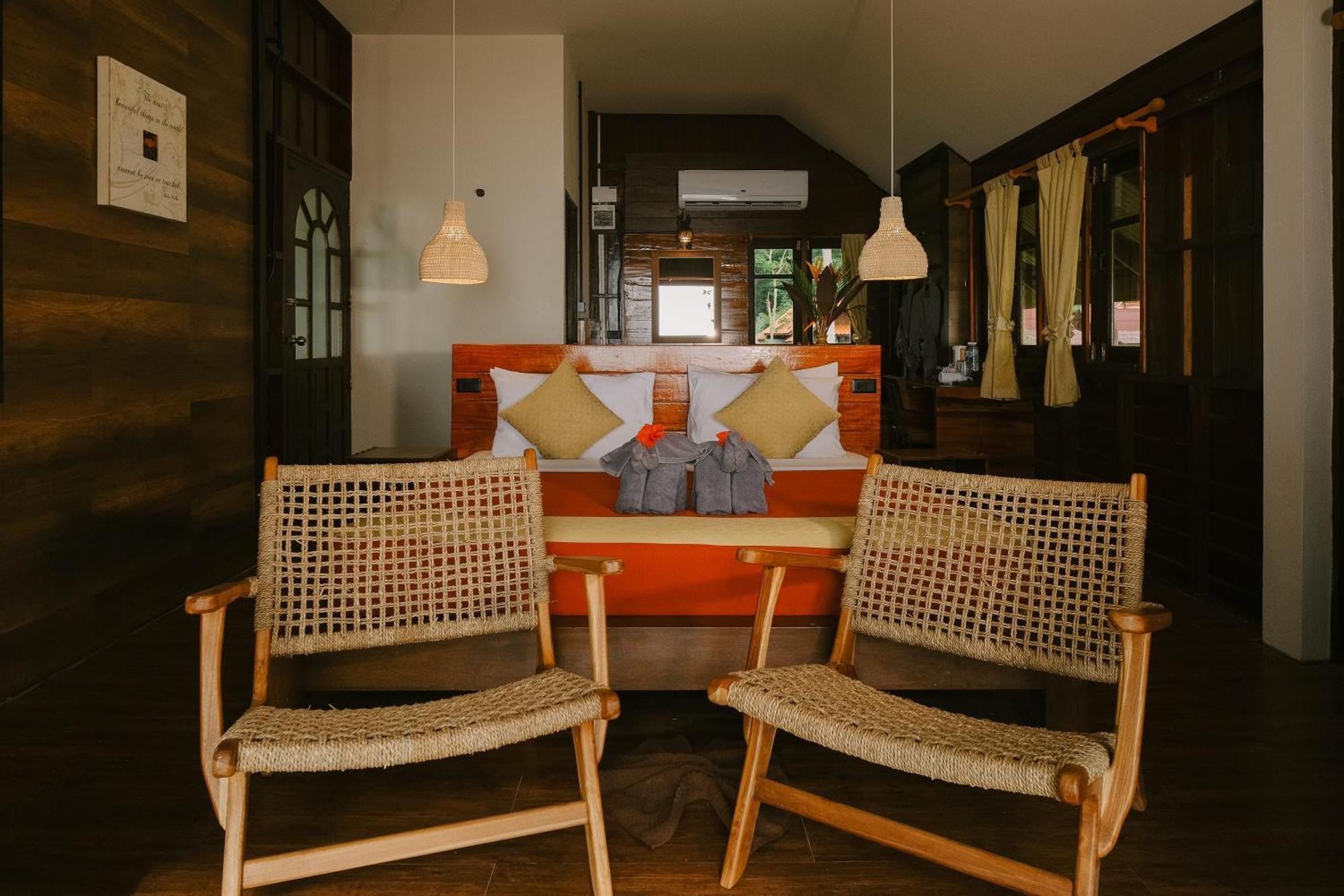 Joy Bungalow Resort And Restaurant Koh Jum Buitenkant foto