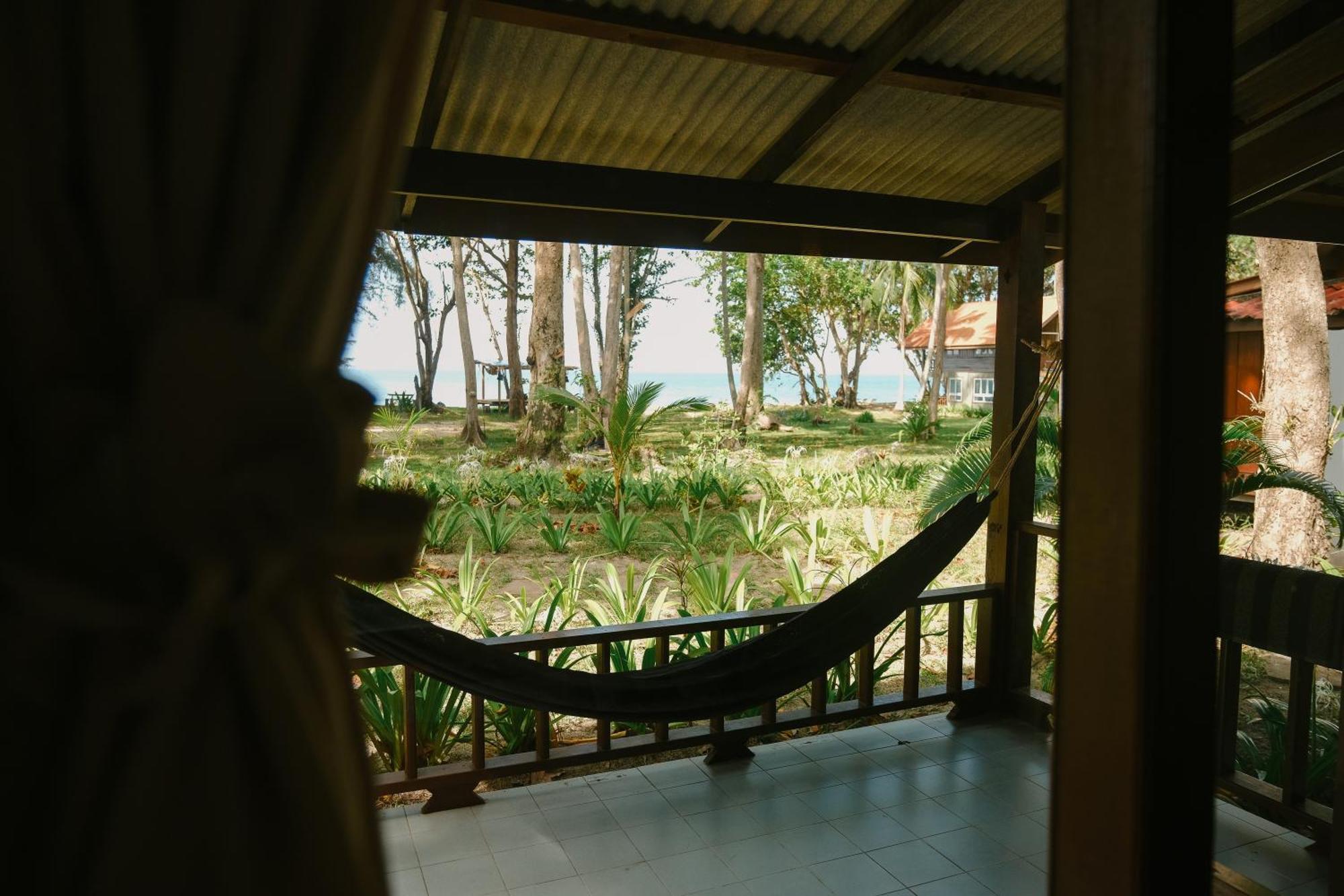 Joy Bungalow Resort And Restaurant Koh Jum Buitenkant foto