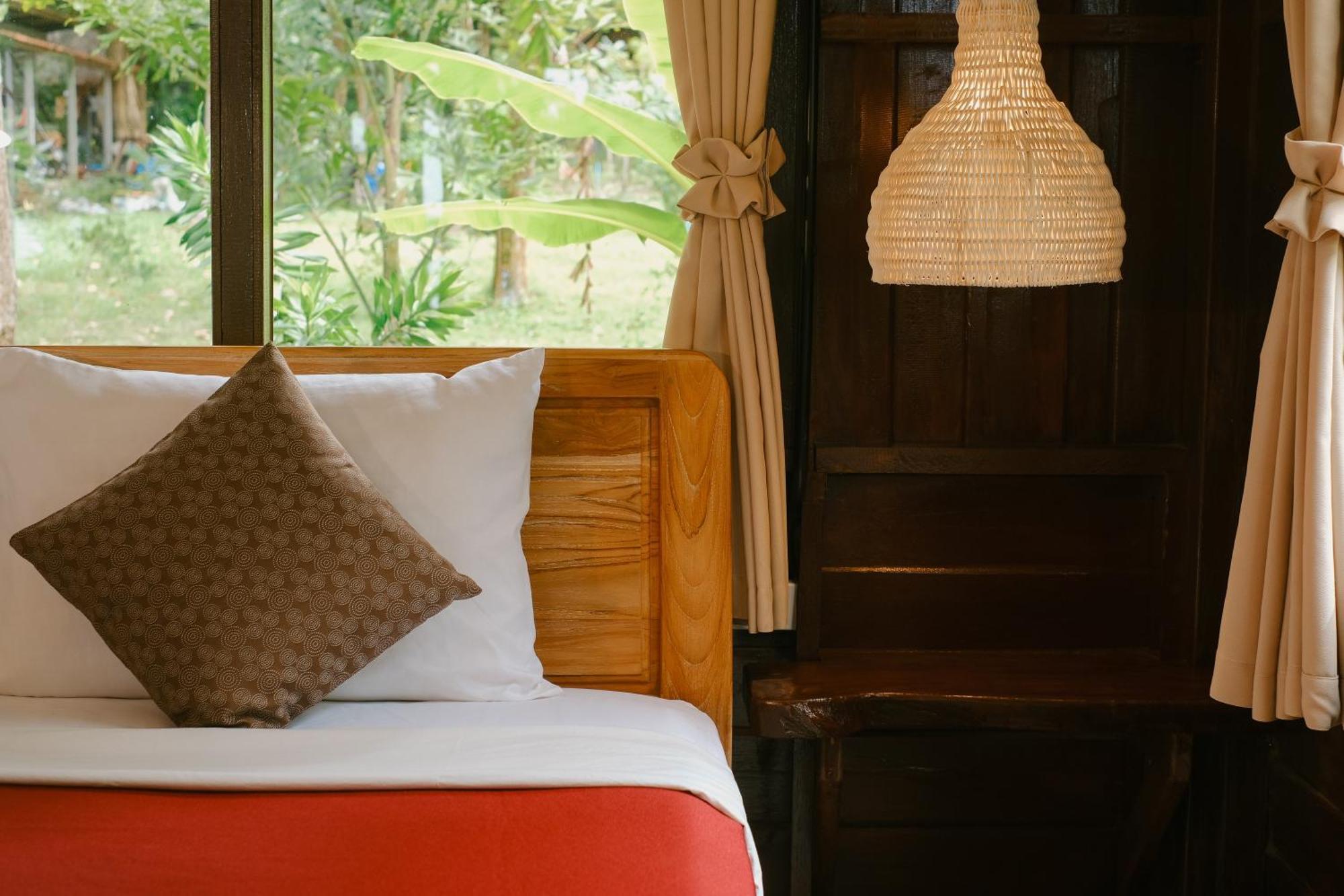 Joy Bungalow Resort And Restaurant Koh Jum Buitenkant foto